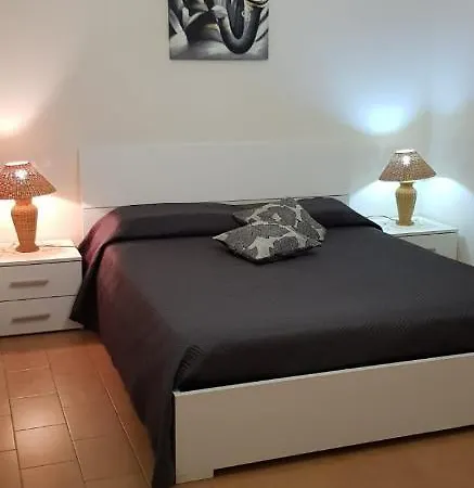 Apartment Virginia A Due Passi Dal Mare